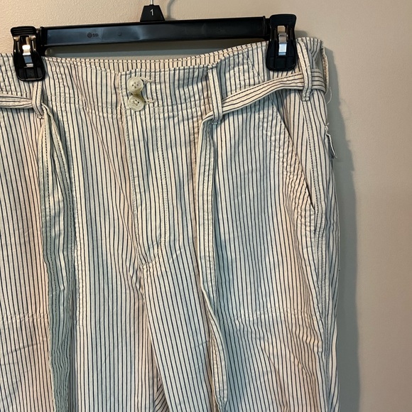 American Eagle Capri Linen Pants - Picture 2 of 4
